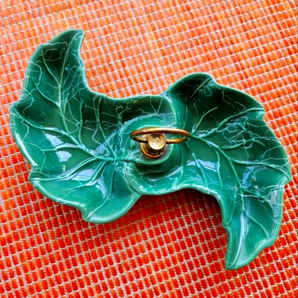 California pottery candy/trinket dish - Picture 1 of 4